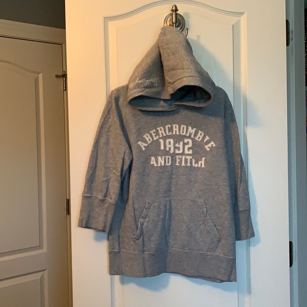 Abercrombie & Fitch sweatshirt